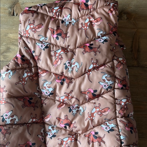 H&M Girls Pink Quilted Hooded Vest, Dog Pattern, 6X - 7 - Picture 3 of 3